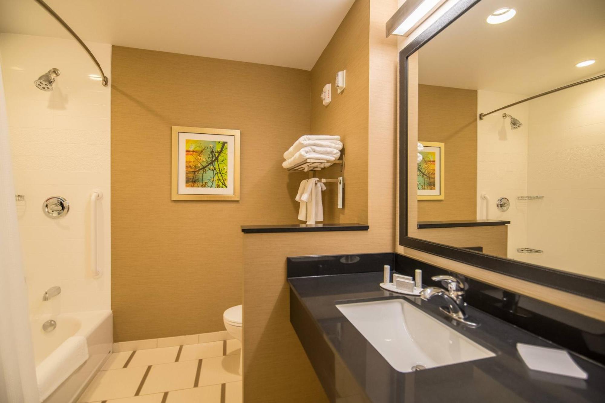 Fairfield Inn & Suites By Marriott Provo אורם מראה חיצוני תמונה