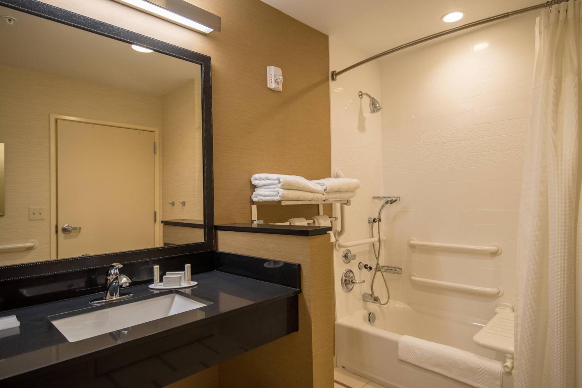 Fairfield Inn & Suites By Marriott Provo אורם מראה חיצוני תמונה